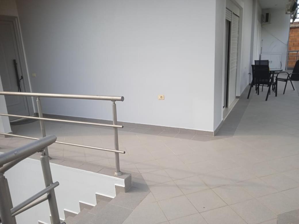 Vila N Dervishi Wlora Zewnętrze zdjęcie
